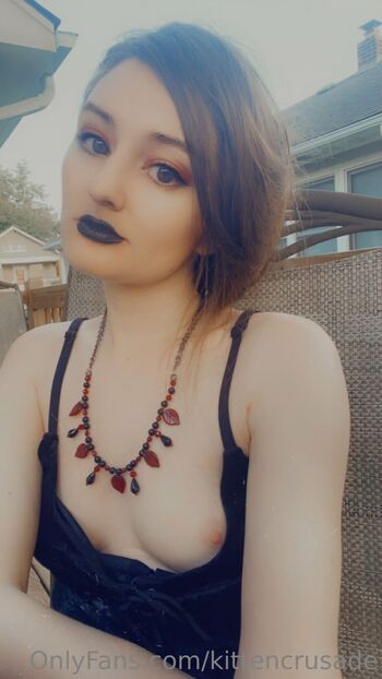 elaine arbo / kittencrusade nude photo #27