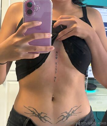 Kas / kitty.xoxo nude photo #11