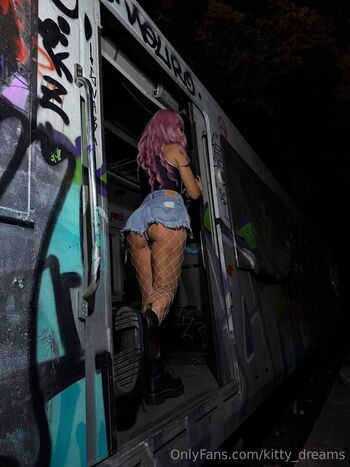 Kitty Dreams / kitty_dreams / kytti_dreams nude photo #10