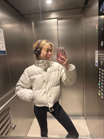 Alis / kittyalisa nude photo #6