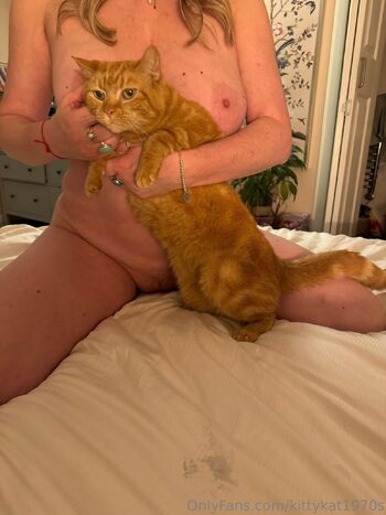 KittyKat1970 / kittykat1970s nude photo #17