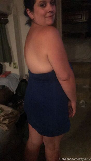 Ka / kittykat82 nude photo #2