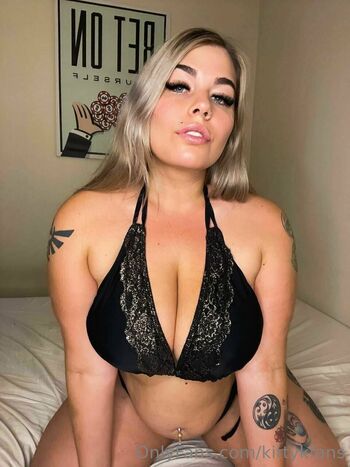 Kitty K Looking for BF / kittykfans nude photo #25