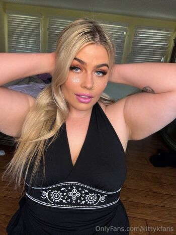 Kitty K Looking for BF / kittykfans nude photo #29