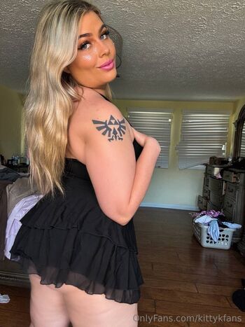 Kitty K Looking for BF / kittykfans nude photo #34