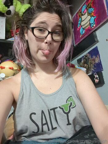 OnlyFans / kittyplaysrough nude photo #4