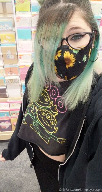 OnlyFans / kittyplaysrough nude photo #11