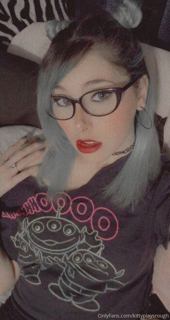 OnlyFans / kittyplaysrough nude photo #14