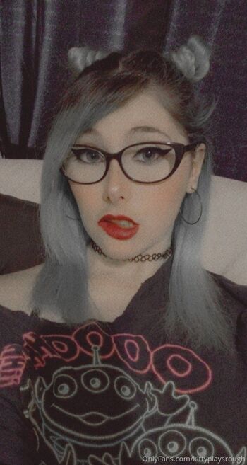 OnlyFans / kittyplaysrough nude photo #15