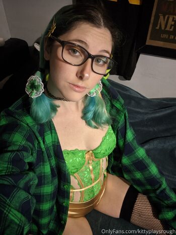 OnlyFans / kittyplaysrough nude photo #22