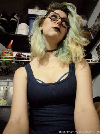 OnlyFans / kittyplaysrough nude photo #27