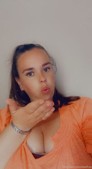 HooYah / kiwifree nude photo #1