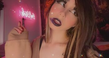 kiw / kiwisunsetvip nude photo #11