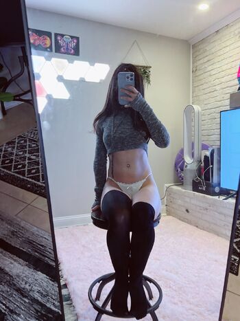 kiw / kiwisunsetvip nude photo #14