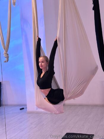 Kat / kkate_candyy nude photo #6