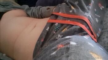 Knbe / kneebes nude photo #14