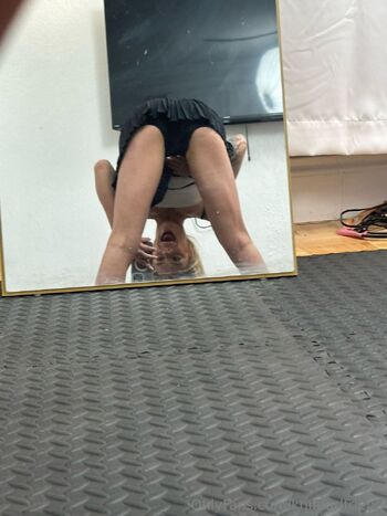 Dylan Moor / knifegrlfriend nude photo #19