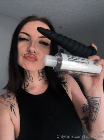 Kobr / kobrakore nude photo #9