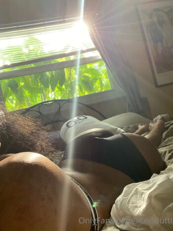 T / kokonutti / akatamiko nude photo #39