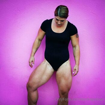 OnlyFans / kortneyolsonfree nude photo #6