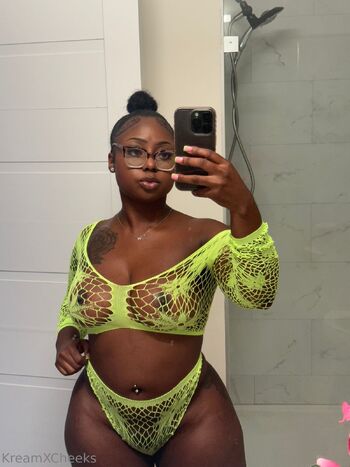 Miss Kream VIP PAG / kreamcheeks nude photo #17