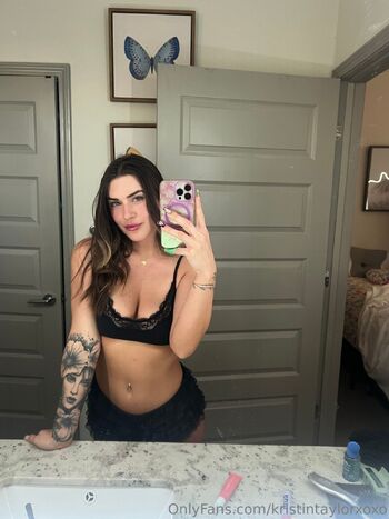 Kristin / kristintaylorxoxo nude photo #31