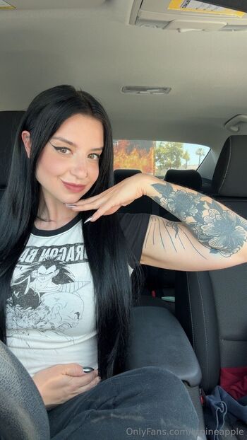 K / ktpineapple nude photo #5