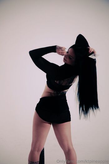 K / ktpineapple nude photo #9