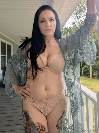 OnlyFans / kummingkaden nude photo #17