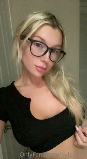 Kyl / kylayese nude photo #11