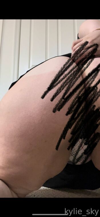 Kylie Sk / kylie_skyfree nude photo #13
