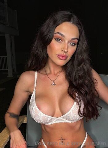 Kylie Reed BRITISH ACCENT / kyliereed nude photo #8