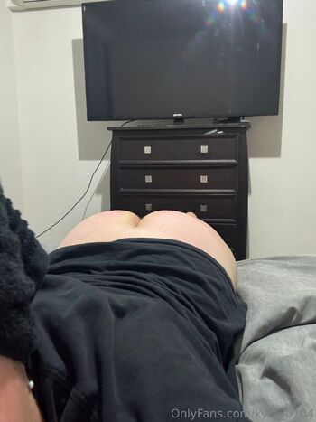 Kyr / kyra_0704 nude photo #1