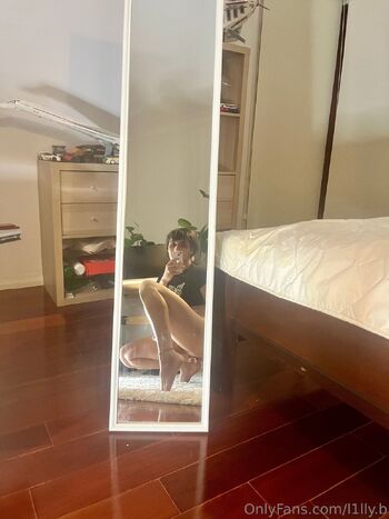 Lillyb1tc / l1lly.b nude photo #17