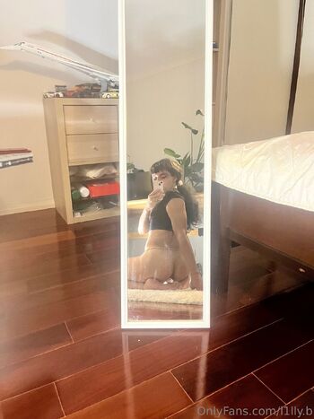 Lillyb1tc / l1lly.b nude photo #24