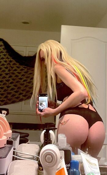 Lacey Blayz / lacey_blayze nude photo #2