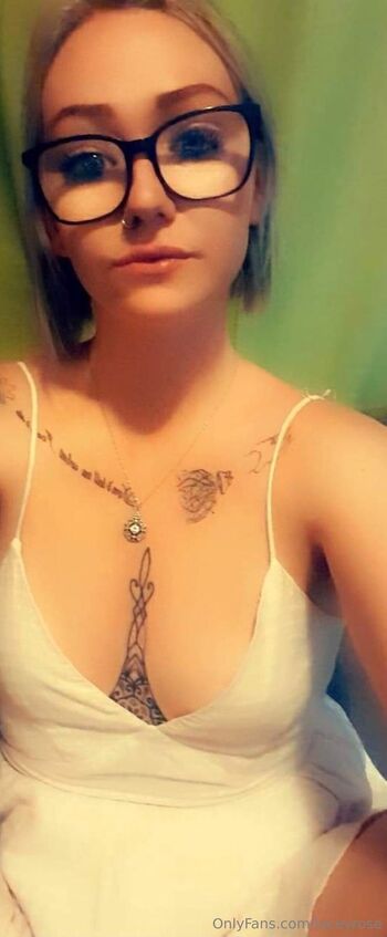 laceyros / laceyrose / misslaceyrosexx nude photo #34