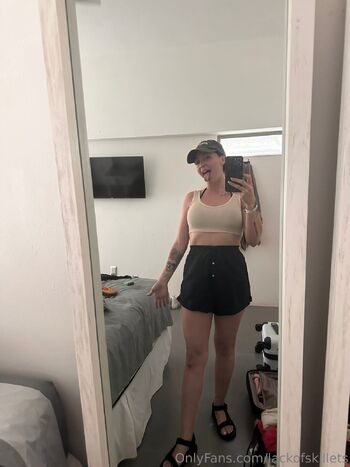 𝕷𝖆𝖈𝖐𝖔𝖋𝖘𝖐𝖎𝖑𝖑𝖊𝖙 / lackofskillets / skilletsxx nude photo #22