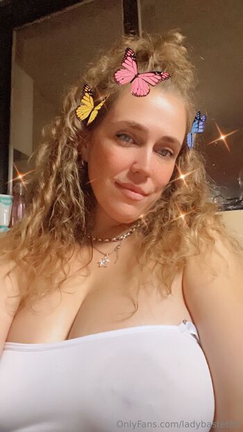 𝐋𝐀𝐃𝐘 𝐁𝐀𝐒𝐓𝐄𝐓 Busty Goddess / ladybastet86 nude photo #13