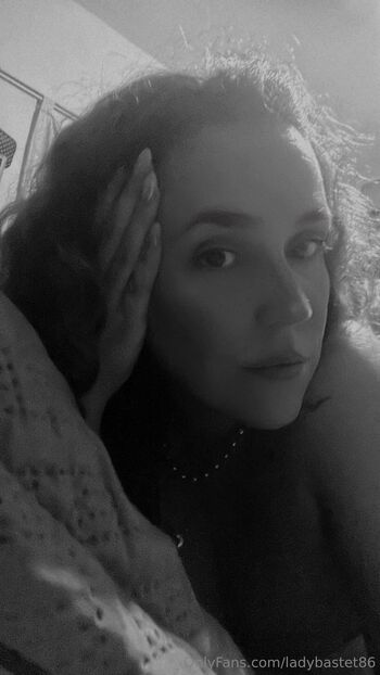 𝐋𝐀𝐃𝐘 𝐁𝐀𝐒𝐓𝐄𝐓 Busty Goddess / ladybastet86 nude photo #16