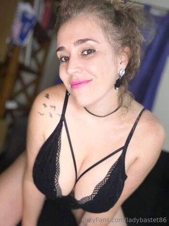 𝐋𝐀𝐃𝐘 𝐁𝐀𝐒𝐓𝐄𝐓 Busty Goddess / ladybastet86 nude photo #20