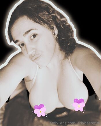 𝐋𝐀𝐃𝐘 𝐁𝐀𝐒𝐓𝐄𝐓 Busty Goddess / ladybastet86 nude photo #25