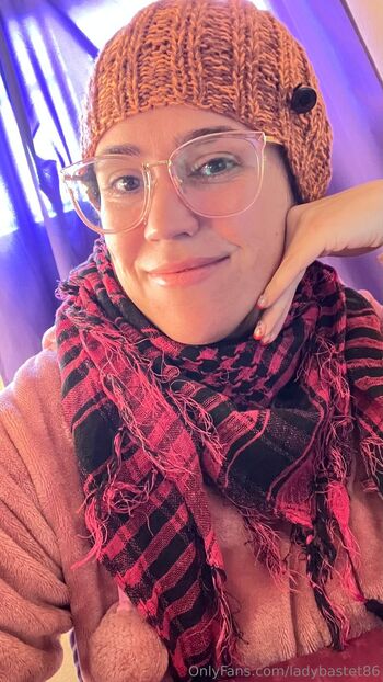 𝐋𝐀𝐃𝐘 𝐁𝐀𝐒𝐓𝐄𝐓 Busty Goddess / ladybastet86 nude photo #30