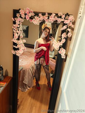 Mommy Vixen (mommy arc / ladygray2024 nude photo #5