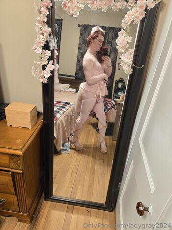 Mommy Vixen (mommy arc / ladygray2024 nude photo #12