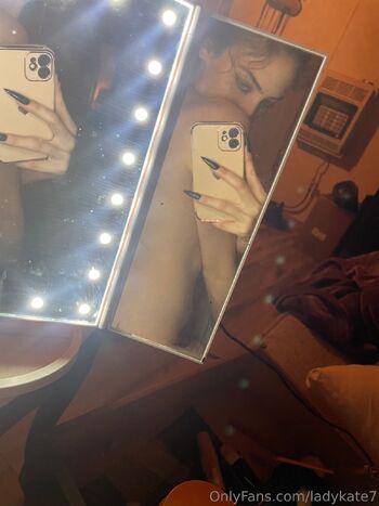 Kat / ladykate7 nude photo #14