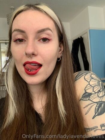 Emo Quee / ladylavendarloves nude photo #11