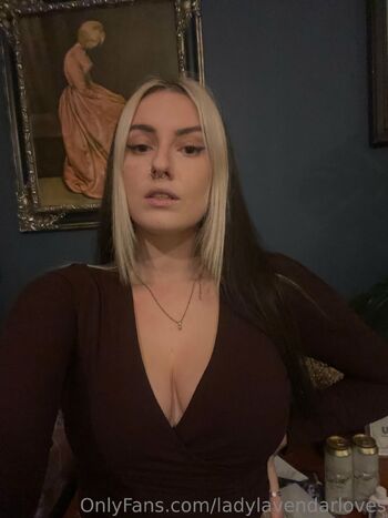 Emo Quee / ladylavendarloves nude photo #16