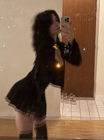 ania / ladymcbcth nude photo #5