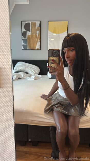 Victoria / ladyvictoriabr nude photo #39